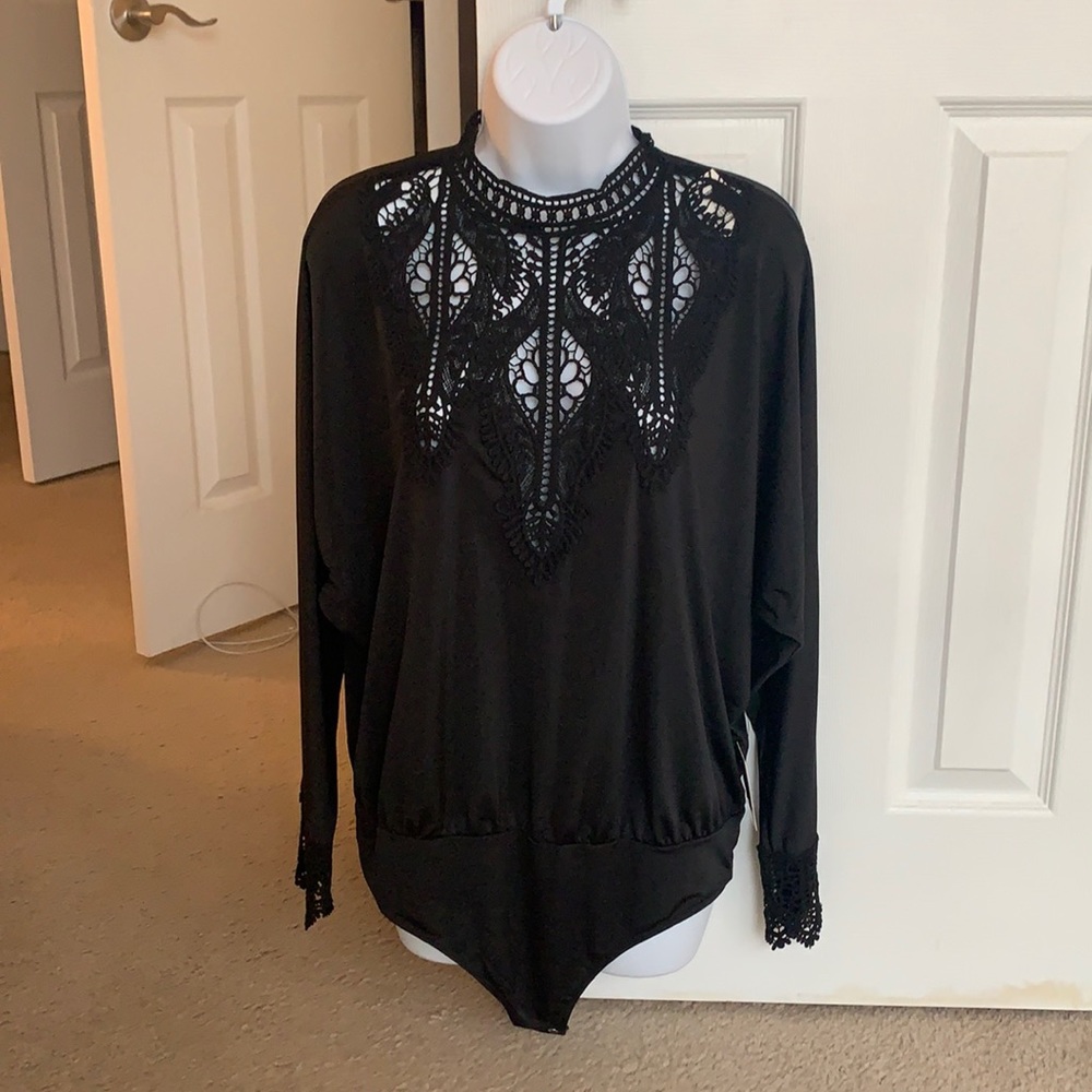Long-sleeved bodysuit